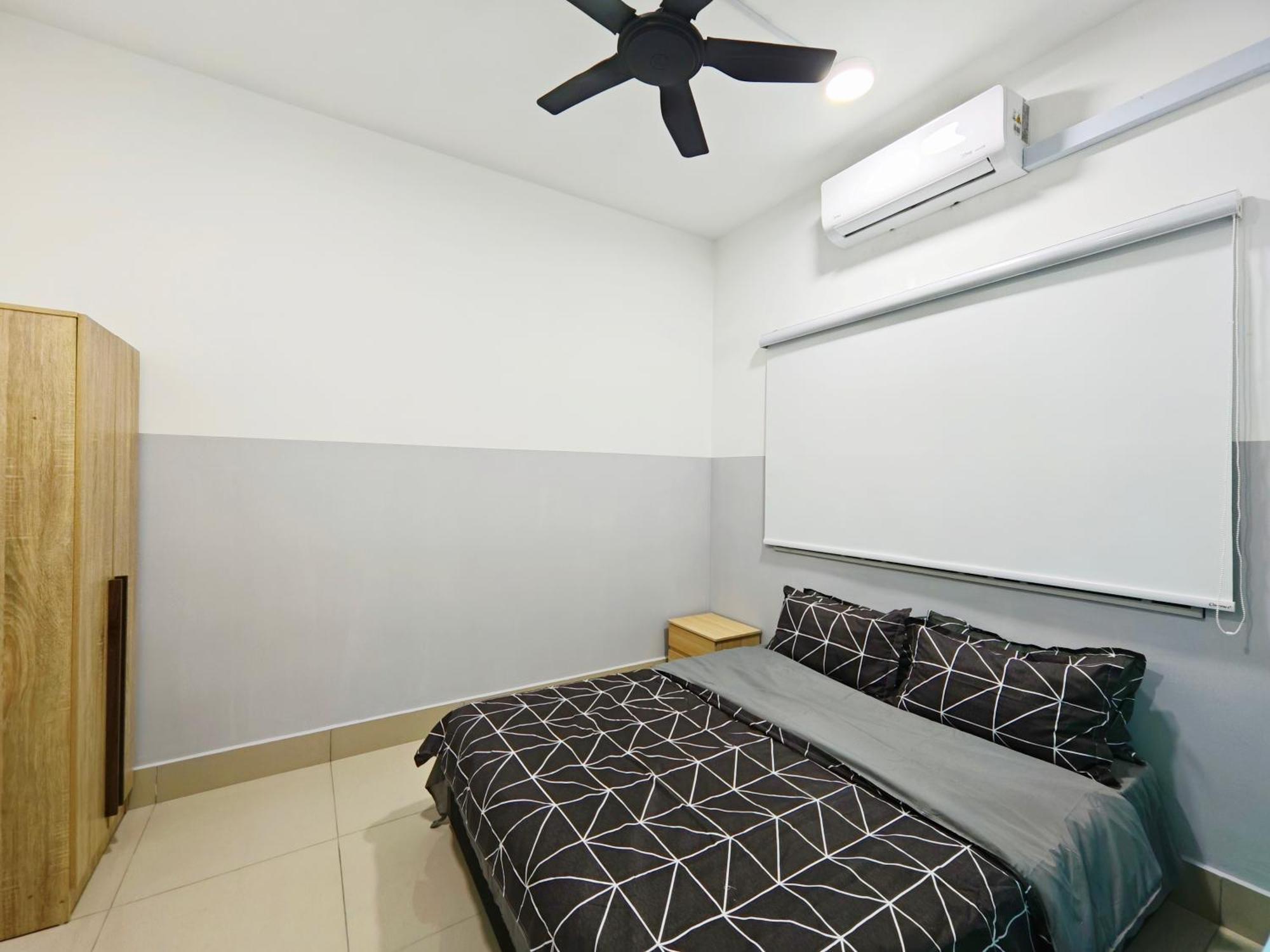 Razak 2 Or 3 Bedroom Klcc View Sungai Besi, *