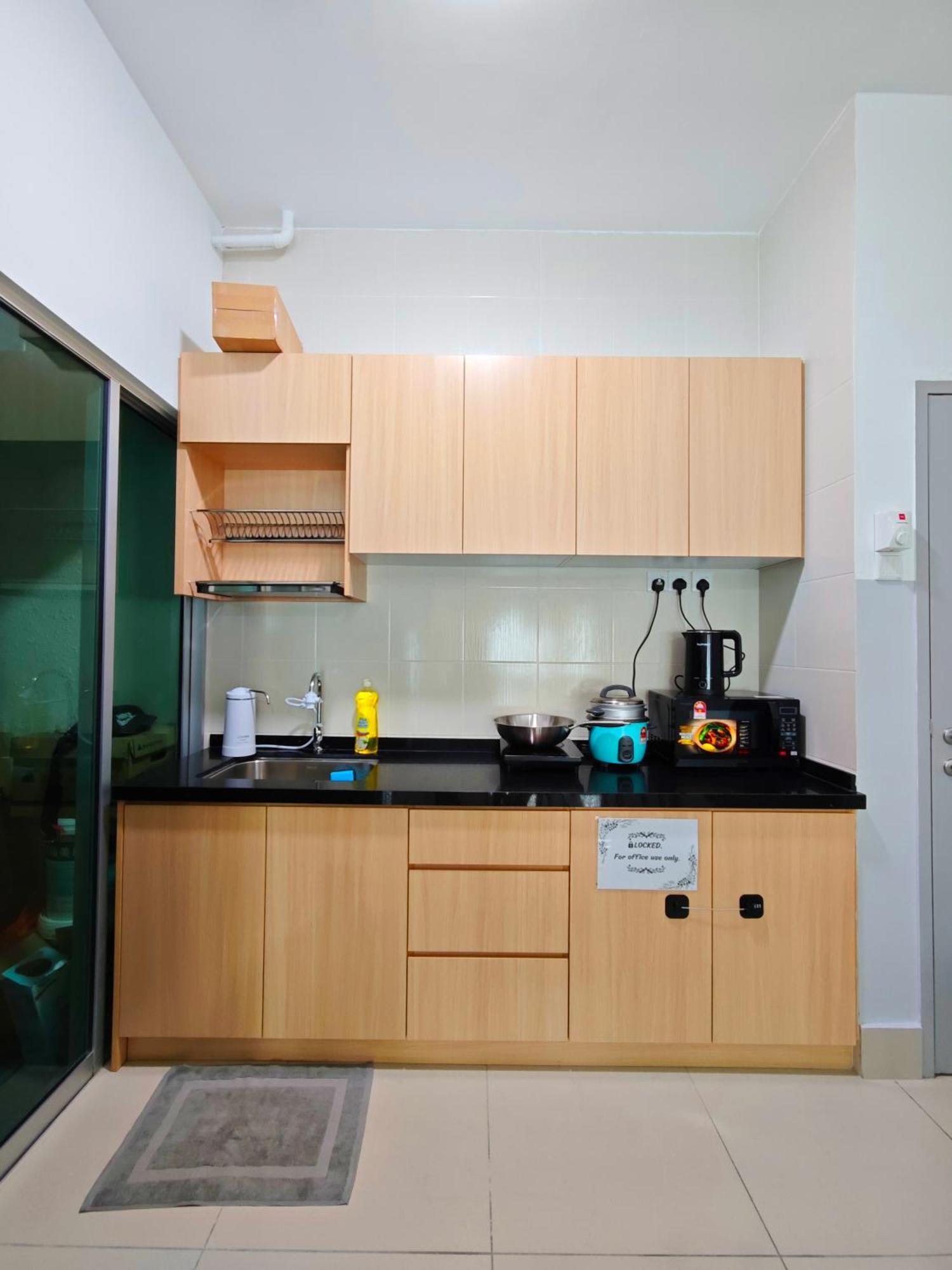 Razak 2 Or 3 Bedroom Klcc View Sungai Besi, *