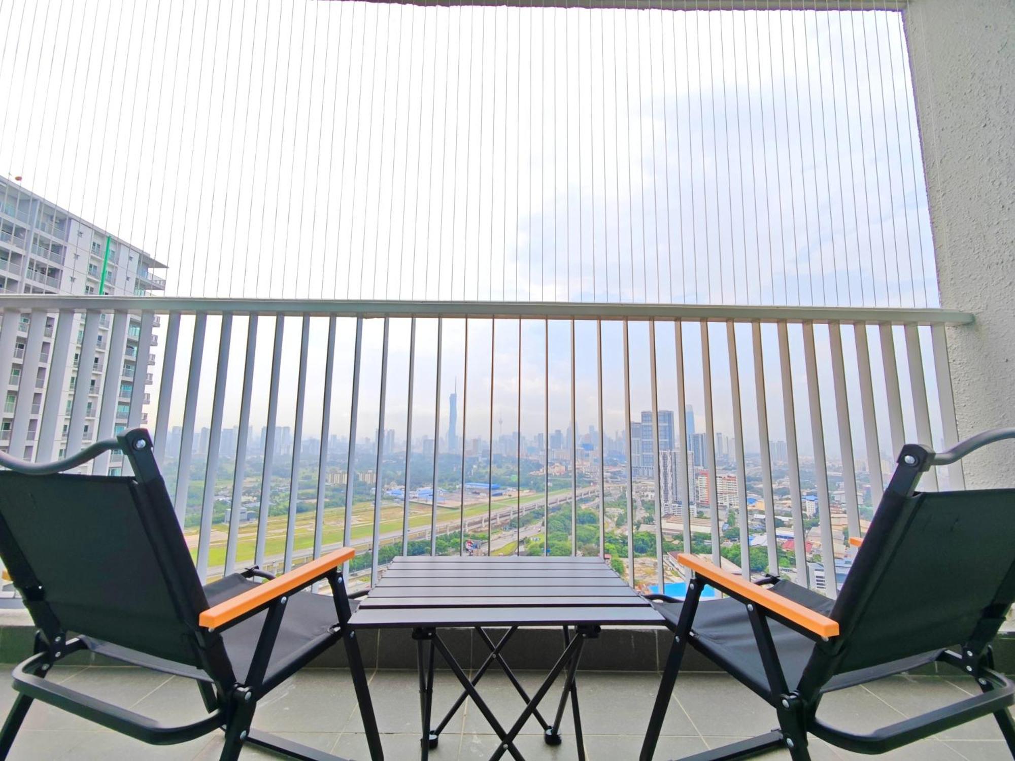 Apartment Razak 2 Or 3 Bedroom Klcc View Sungai Besi,