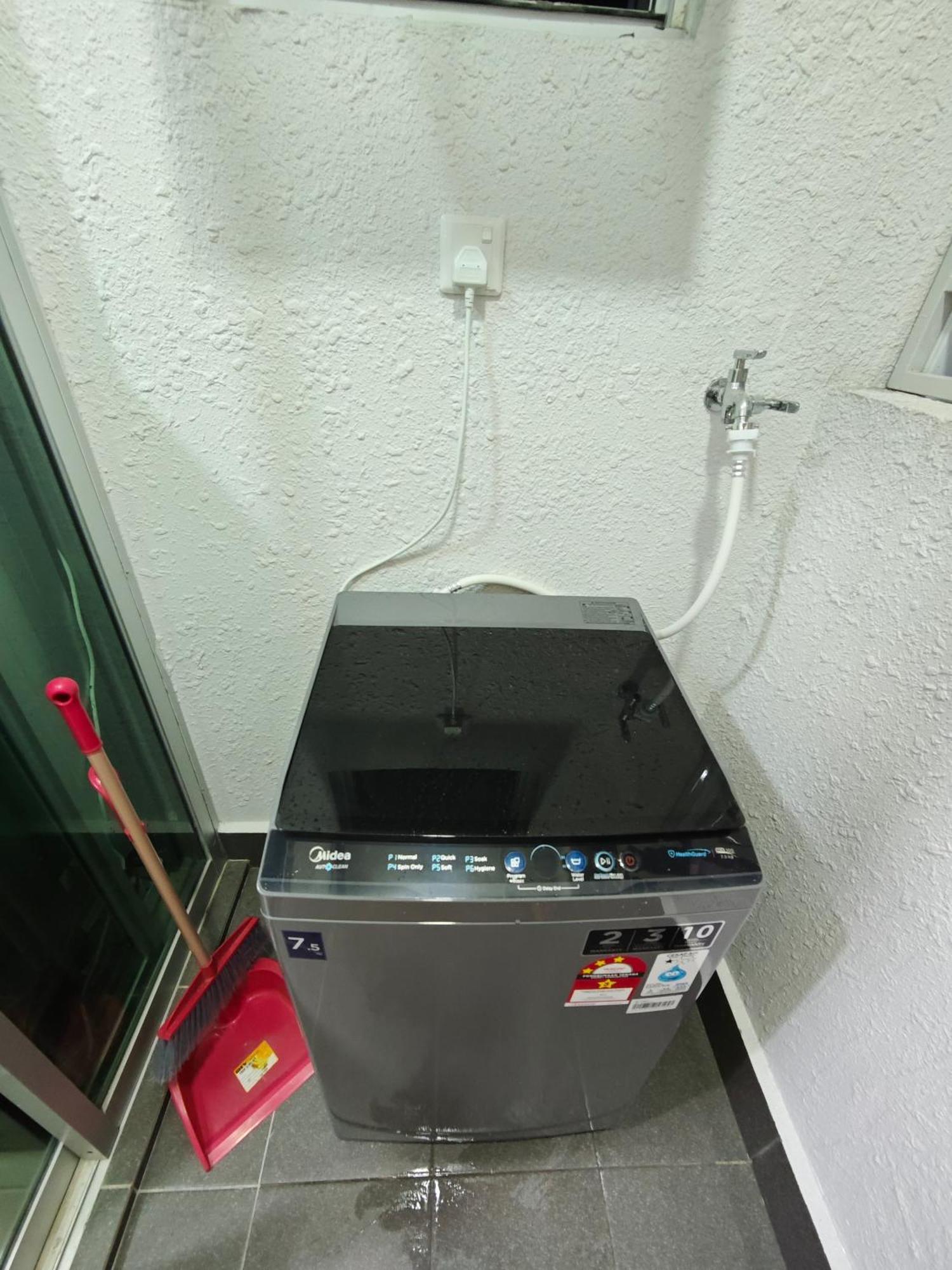 Razak 2 Or 3 Bedroom Klcc View Sungai Besi, Apartment