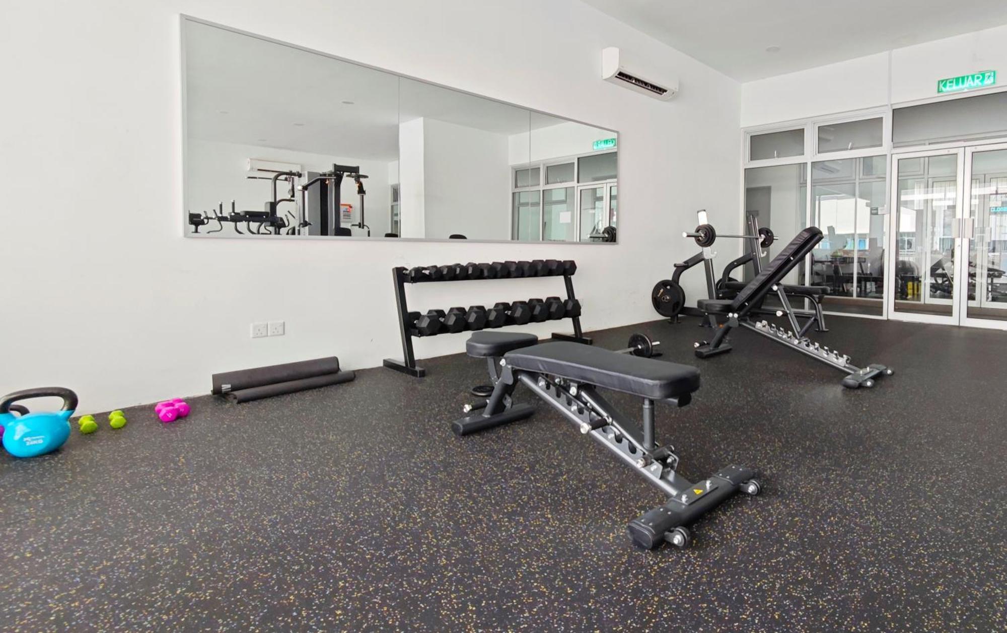 Razak 2 Or 3 Bedroom Klcc View Sungai Besi, Kuala Lumpur